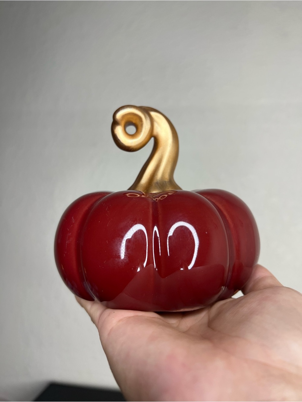 NEW Target Bullseyes Playground Set of 8 Medium & Small Ceramic Pumpkins - Picture 11 of 15